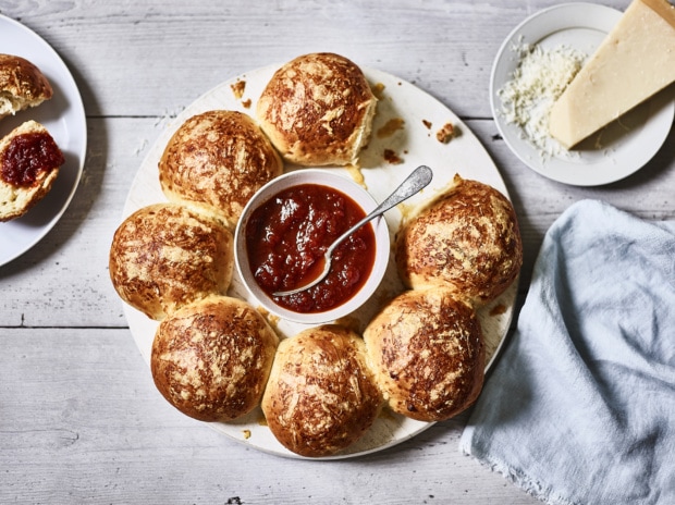 Tear 'N' Share 3 Cheese Bread - Ta-Da! Home Baking